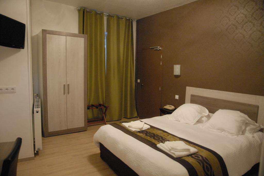Logis Grand Hotel Pelisson Nontron Rom bilde